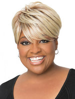 SHERRI SHEPHERD NOW SMOOTH AND CHIC PIXIE CUT WIG 3T461